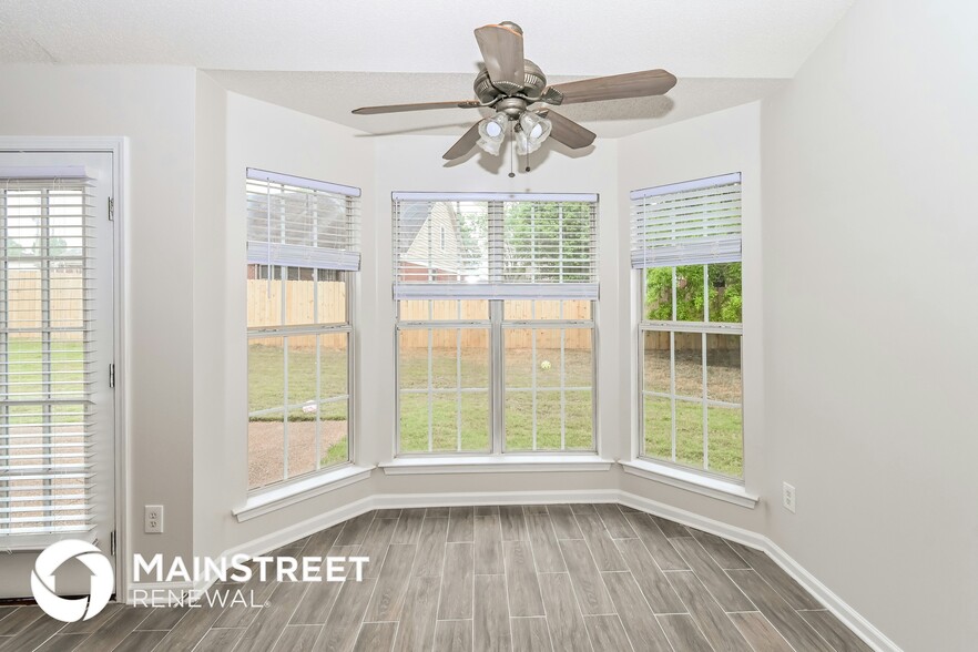 Building Photo - 9857 Averbury Dr