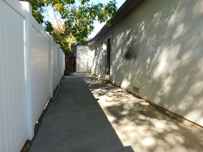 Building Photo - Charming Home in NE Grand Junction