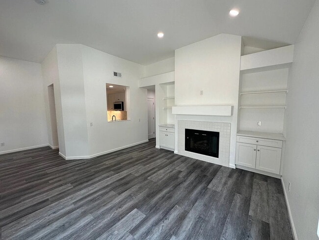 Building Photo - 3100 Puesta Del Sol Ct