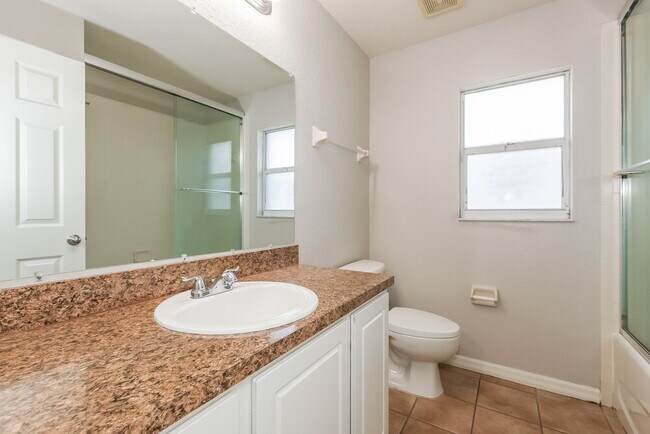 Building Photo - 2607 Pine Valley Dr