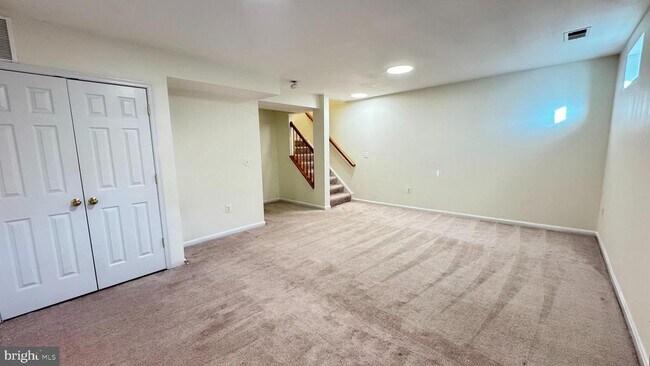Building Photo - 9611 Normanton Way