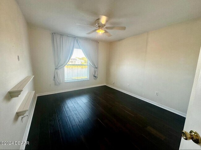 Building Photo - 1755 Creekwater Blvd