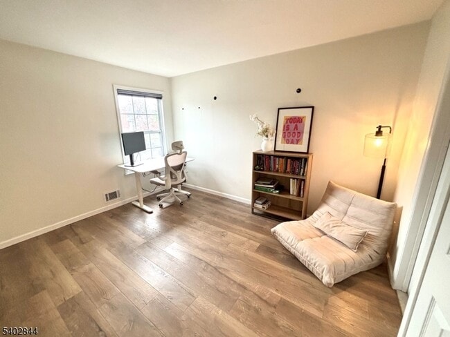 Building Photo - 702 Pinehurst Ct