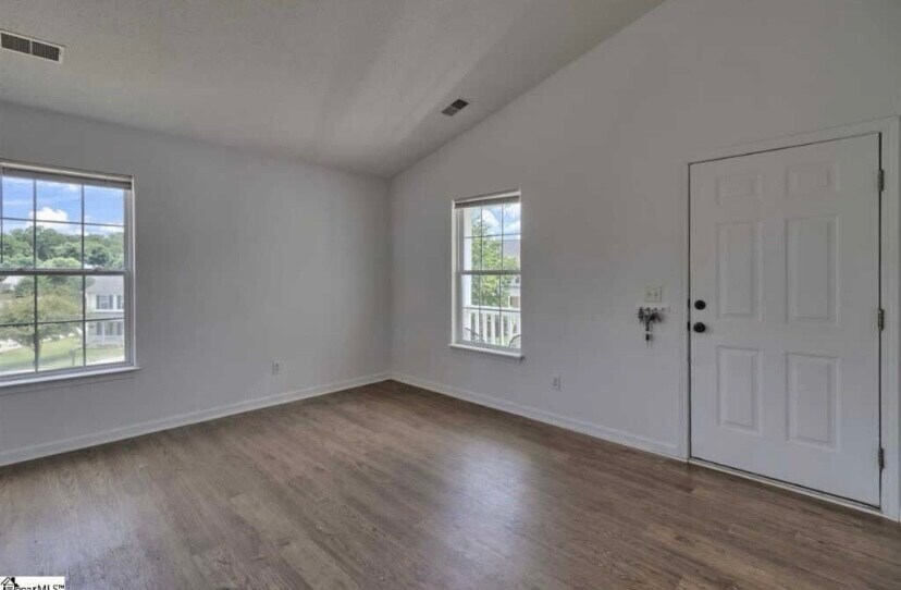 front entryway - 210 Seven Pines Ct