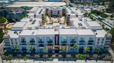 Building Photo - 360 W Ave 26