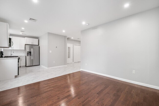 Building Photo - 42 Wildey St