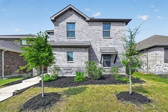 Building Photo - 120 Monarch Wy