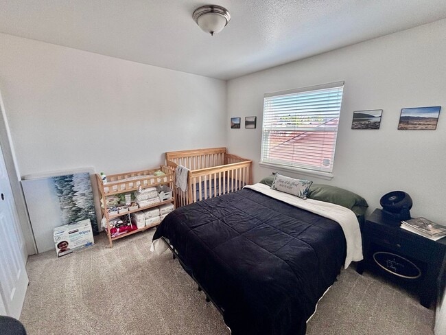 Building Photo - Spacious 3 Bed / 3 Bath Home Near Peterson Space Force Base