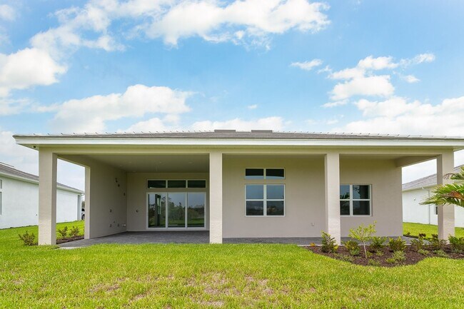Building Photo - Exquisite 3-Bed 3.5-Bath Home in Prestigio...