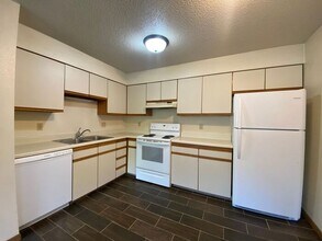 Building Photo - $995 | 2 Bedroom, 1 Bathroom Apartment | Pet Friendly* | Available for August 1st, 2026 Move In!