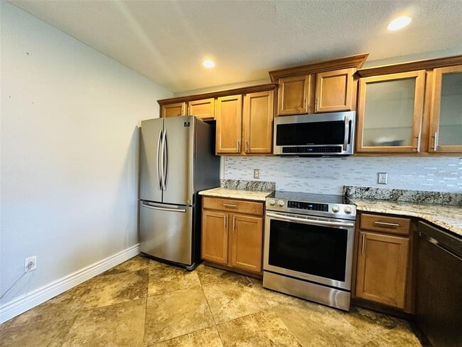 Building Photo - 200 Sterling Springs Ln