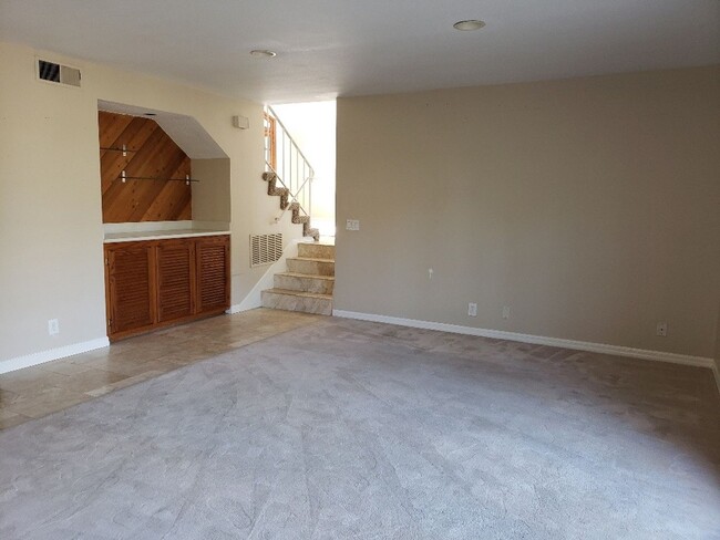 Building Photo - Westminster - Lovely 4 Bedroom 2.5 Bath House for Lease