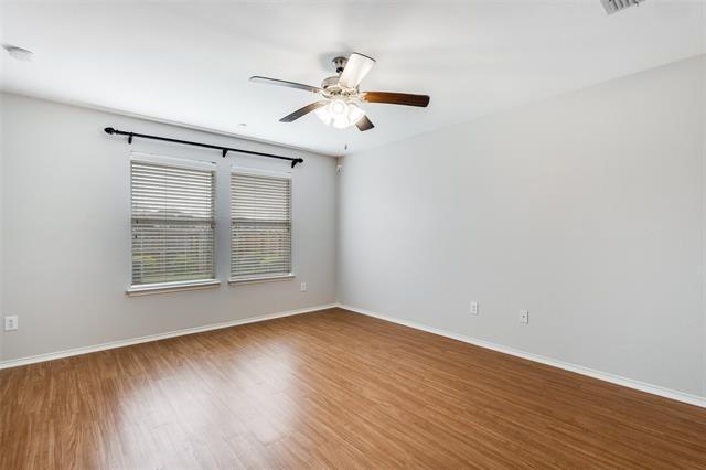 Building Photo - 1009 Oak Hollow Ln