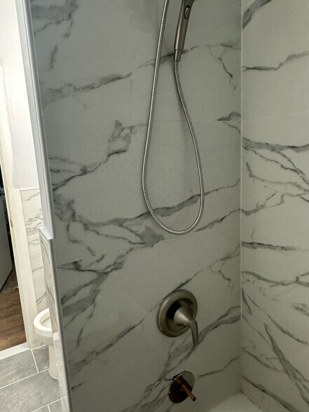 Building Photo - 429 Fairmount Ave