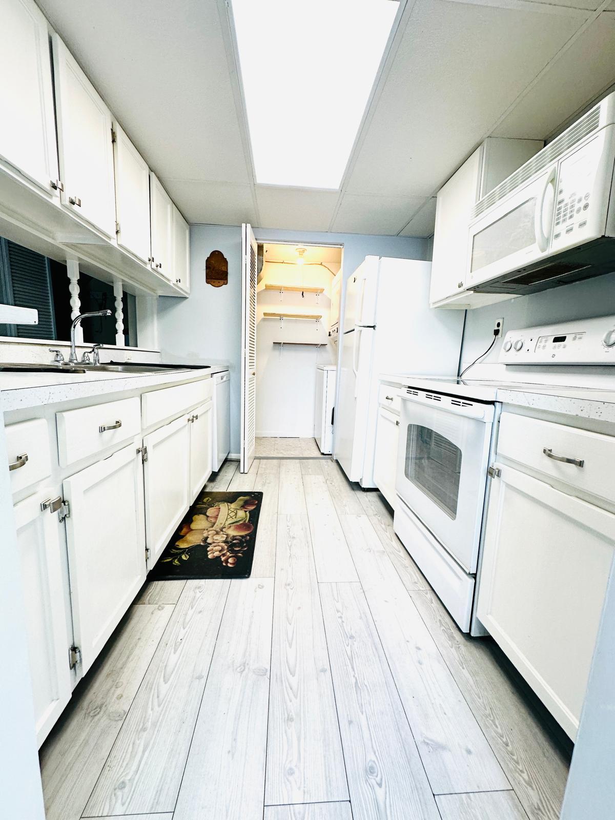 Building Photo - 4908 W Brigantine Ct