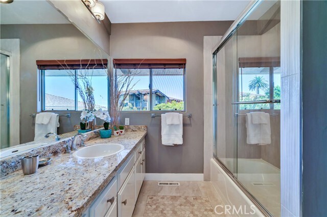 Building Photo - 1500 Paseo Del Mar