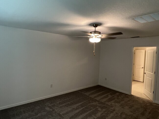 Building Photo - 12767 Weston Oaks Ln