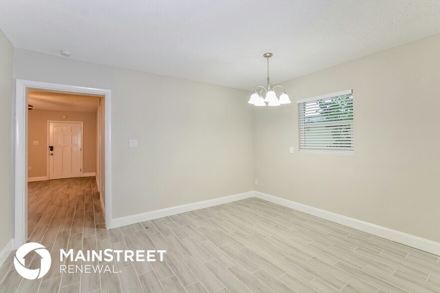 Building Photo - 7618 Cassino Ave