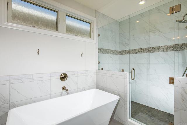 Building Photo - 365 H Ave