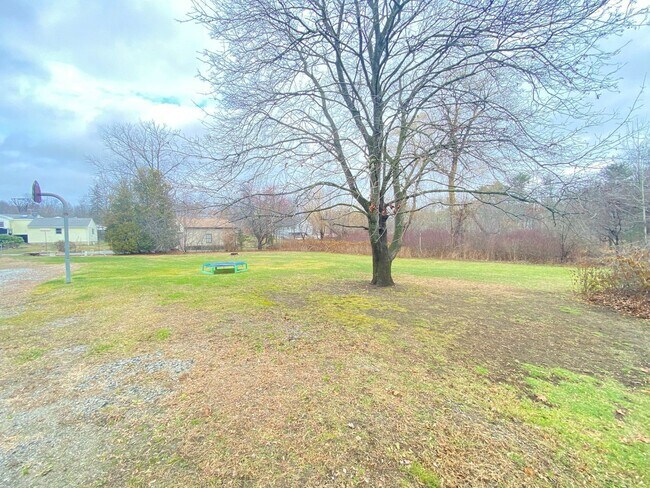 Building Photo - 94 Millville St