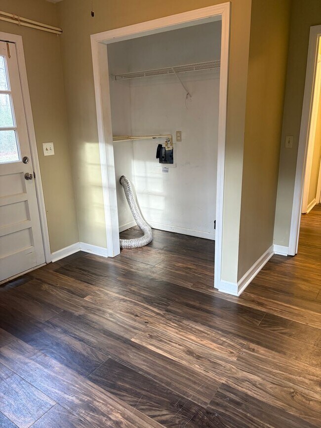 Building Photo - Douglasville