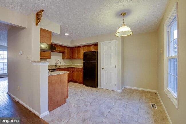 Building Photo - 354 Kendig Dr