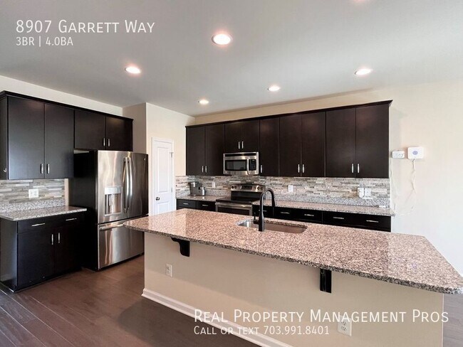 Building Photo - 8907 Garrett Way