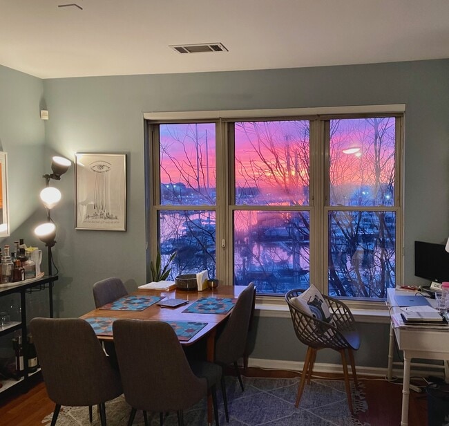 Building Photo - 15 WARREN St