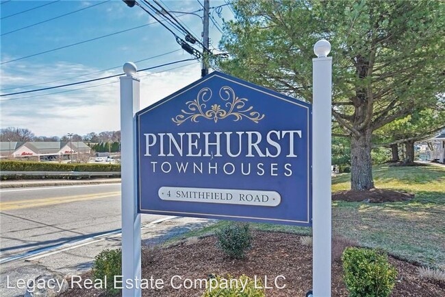 Primary Photo - 2 br, 1.5 bath House - 4 Smithfield Road #10