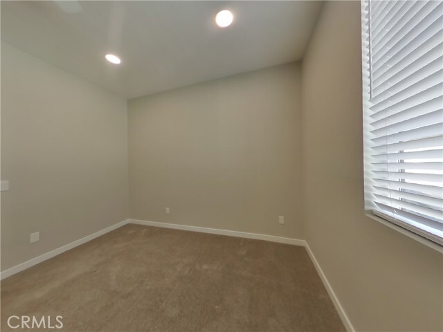 Building Photo - 24944 Siempre Ct
