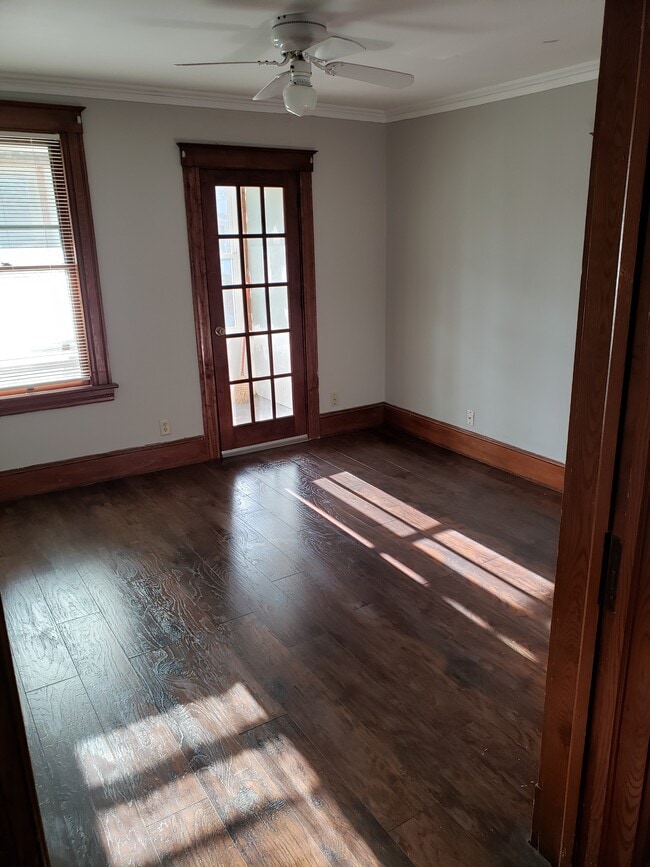 Building Photo - 110 S Burritt St