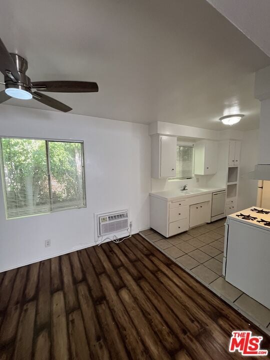 Primary Photo - 4187 Arch Dr