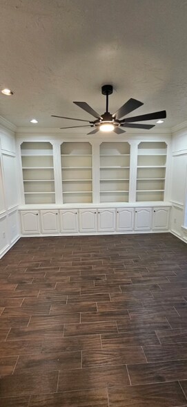 Building Photo - 1209 NW 198th St