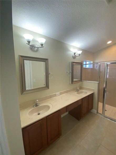 Building Photo - 16709 Fairbolt Way