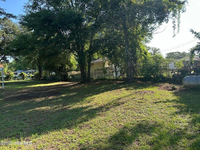 Building Photo - 4735 Cedar Ln SW