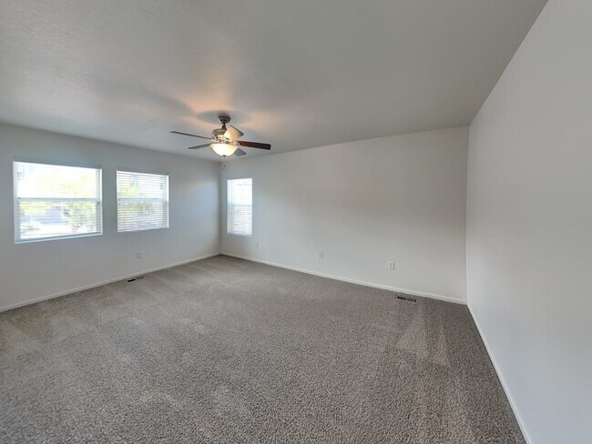 Building Photo - 2425 Quartz St