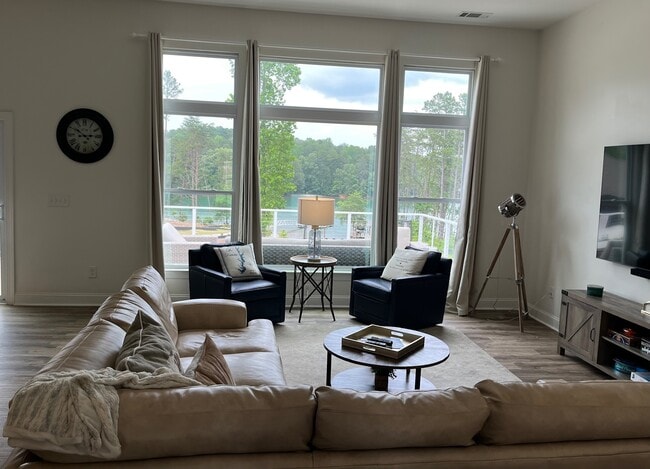 Building Photo - 335 McAlister Rd