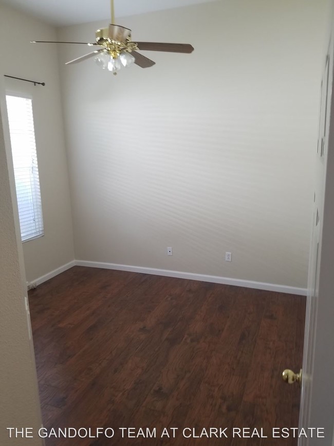 Building Photo - 2 br, 2 bath House - 9661 OTTER WAY