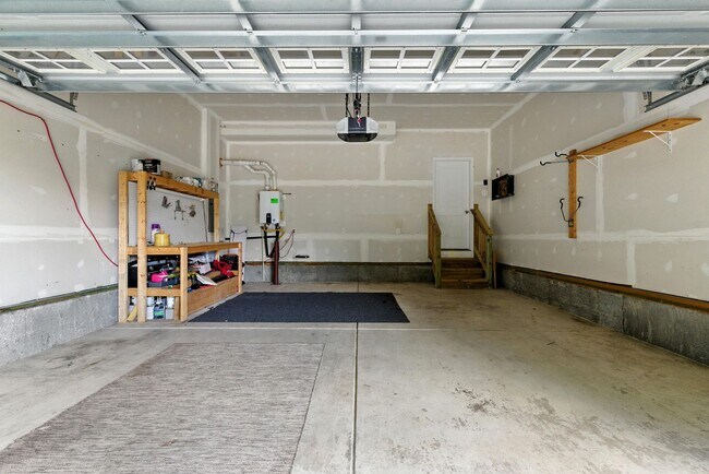 Building Photo - 8120 Fairmont Dr