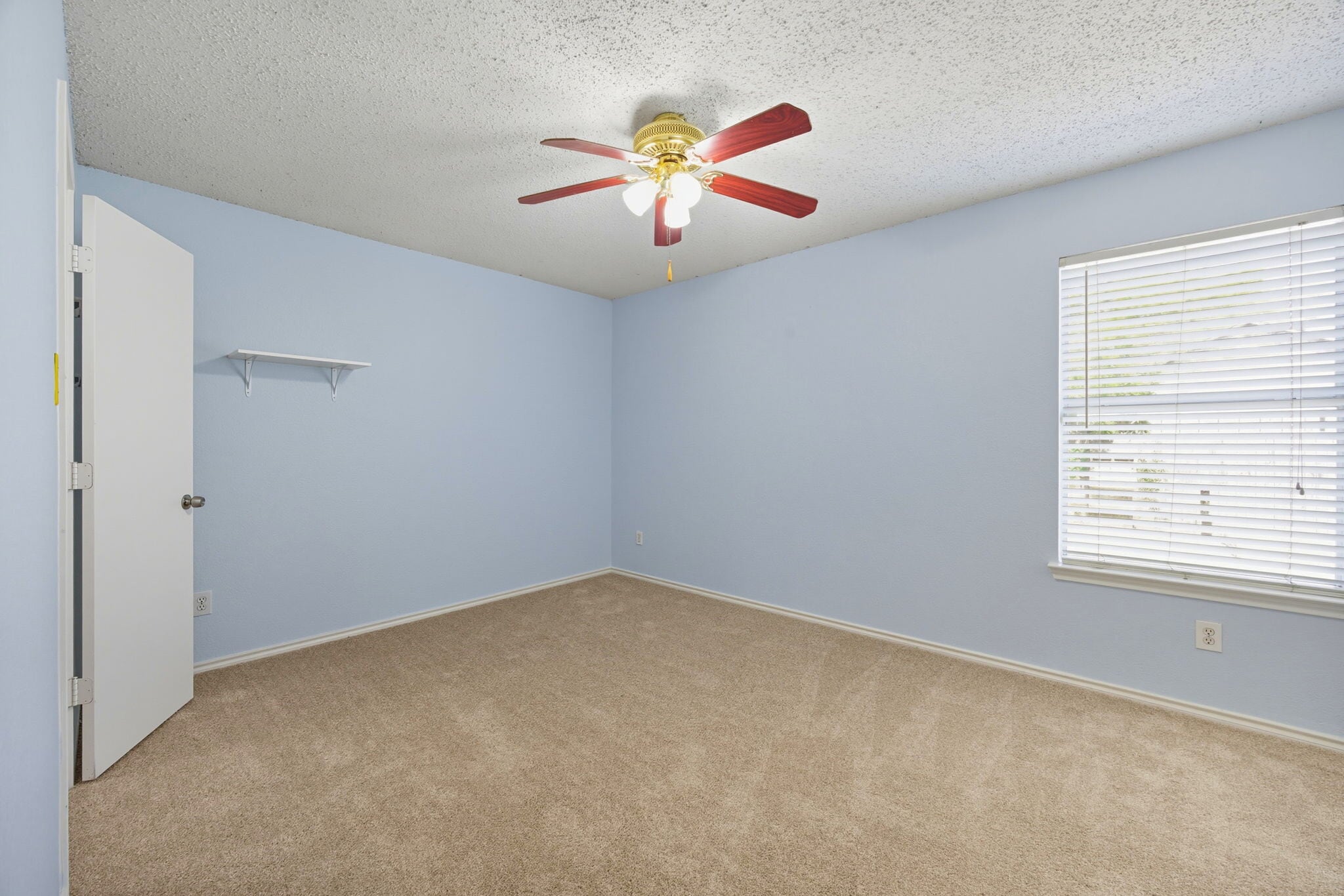 Building Photo - 4275 Cave Cove Ct