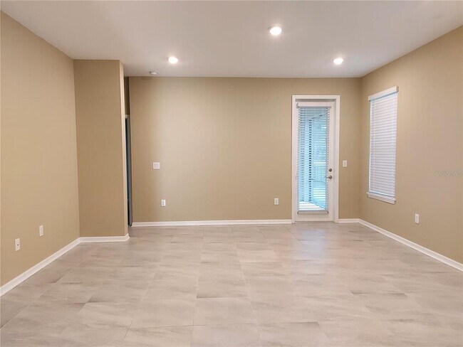 Building Photo - 4923 Rolling Greene Dr