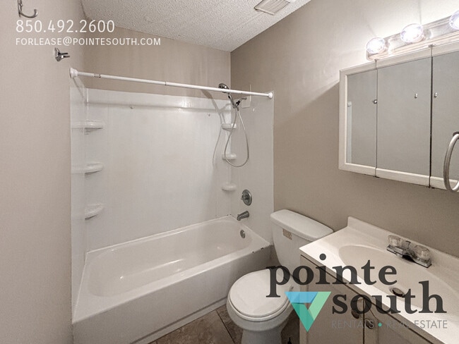 Building Photo - 6392 Schoel Ln