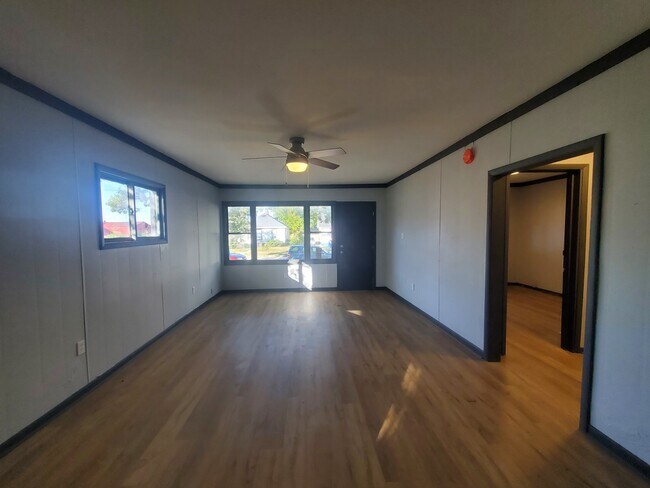 Building Photo - 2646 Reynolds St