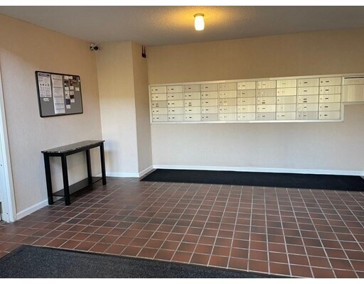 Building Photo - 500 Colonial Dr