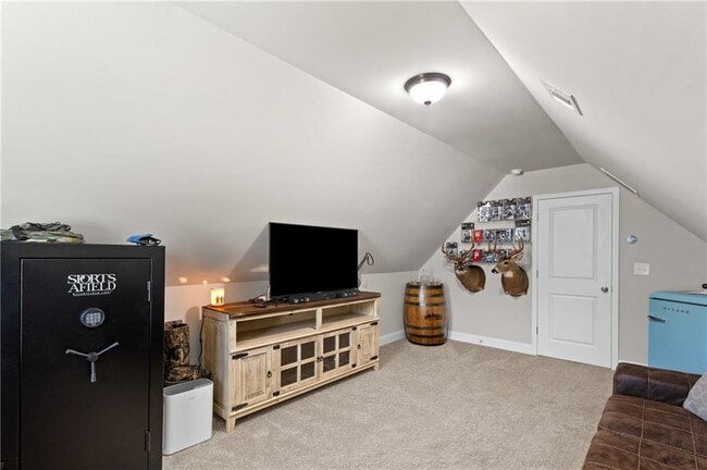 Building Photo - 2121 Charmond Dr