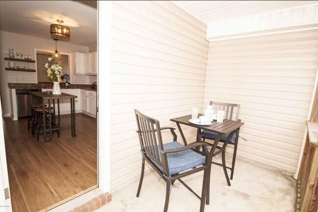 Building Photo - Welcome to Carolina Forest!