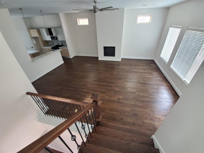 Building Photo - 9416 Glenfield Ct