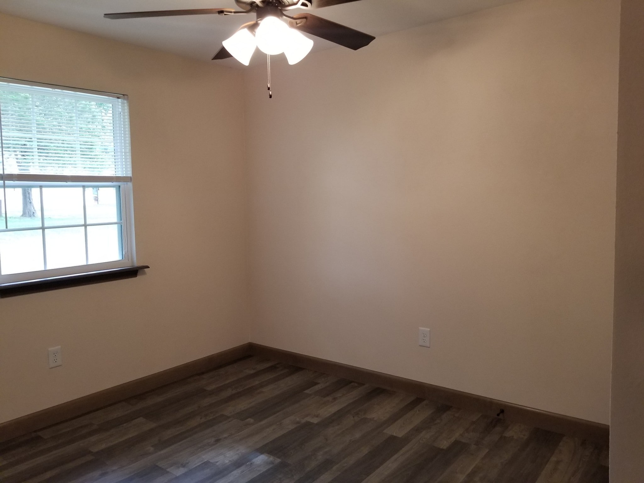 Building Photo - 434 Eagles Way