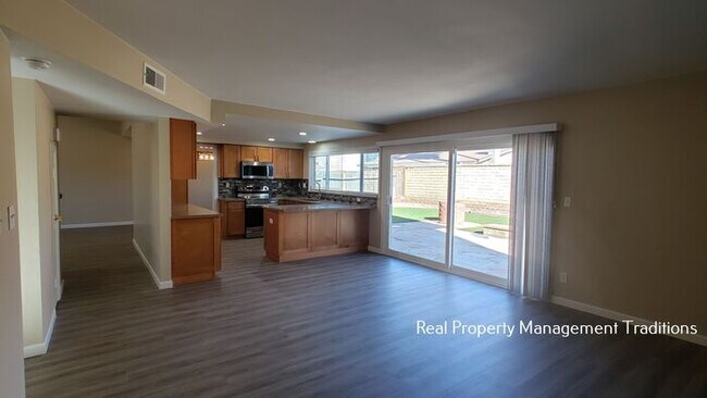 Building Photo - COMING SOON!!! Beautiful Santa Clarita 4 + 3