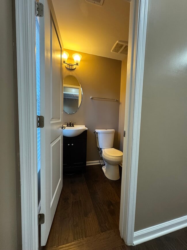 Building Photo - 103 Cape Landing